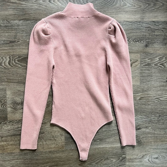 ASTR Bodysuit Front Cutout Ribbed Sweater Body Suit Dusty Pink Womens size Large - Picture 5 of 12